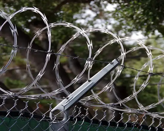 Rust-resistant HDG razor wire for fences and walls.